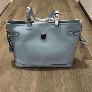 Dooney & Bourke Tote